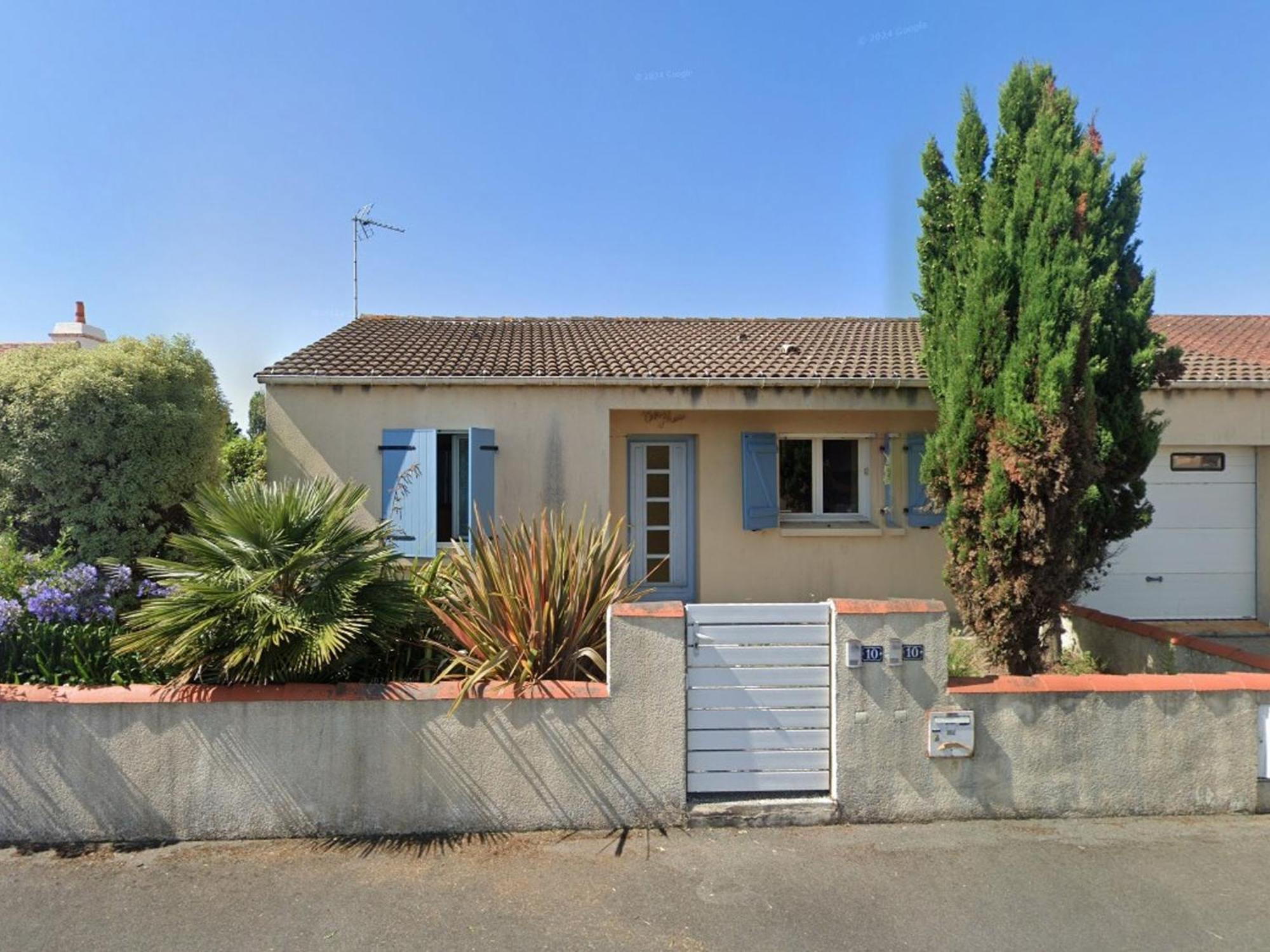 Сasa de vacaciones Agreable Maison 2 Avec Pisicine Et Stationnement Dans Un Quartier Calme - Fr-1-92-947